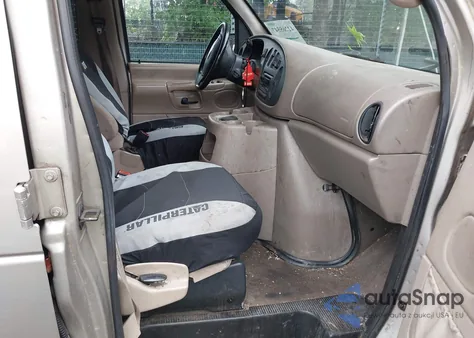 2001 Ford E-350 Super Duty Xl/Xlt z USA, uszkodzony, nr VIN 1FBSS31S71HB54782